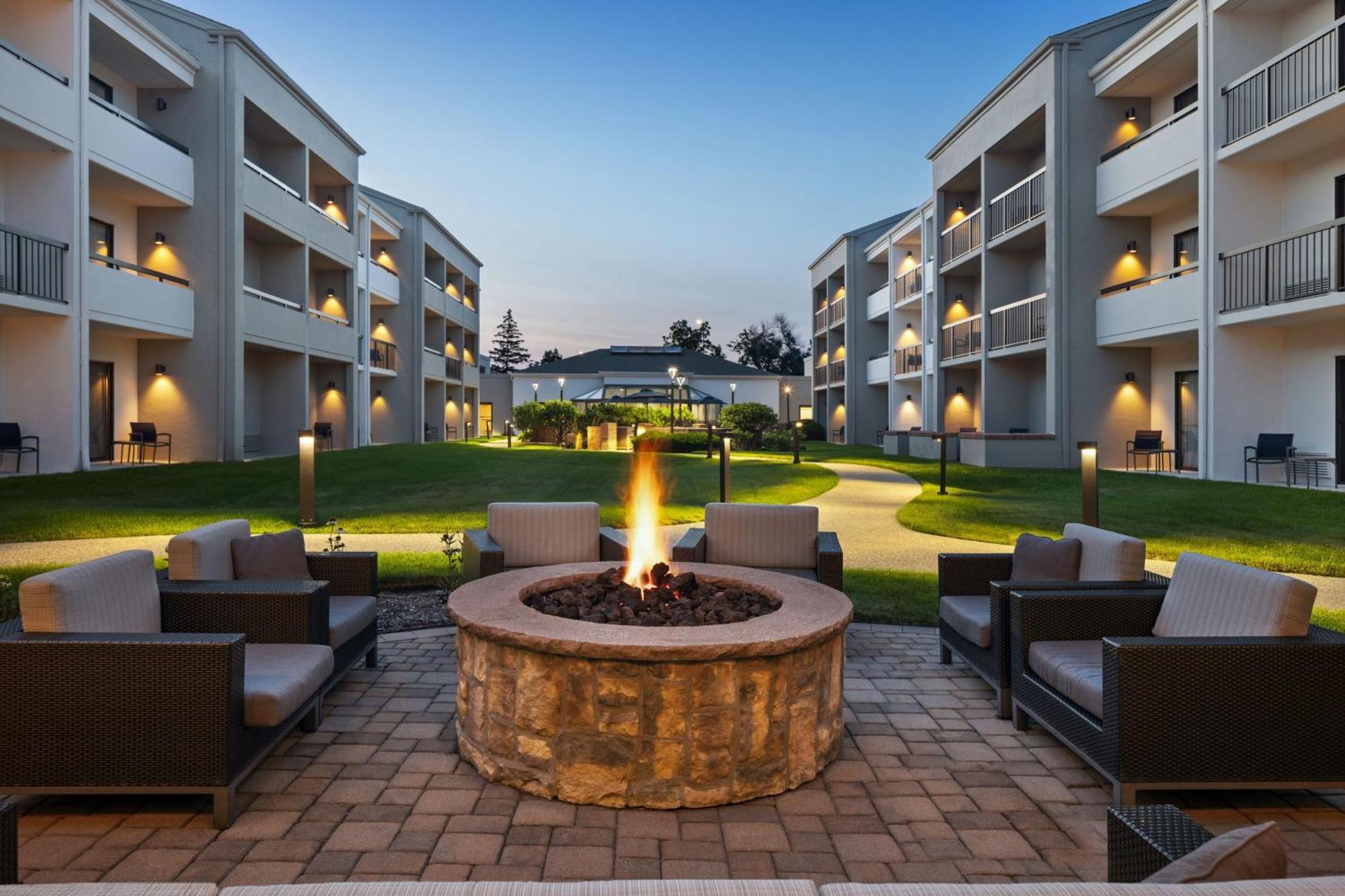 Hotel Courtyard By Marriott Chicago Waukegan / Gurnee Esterno foto