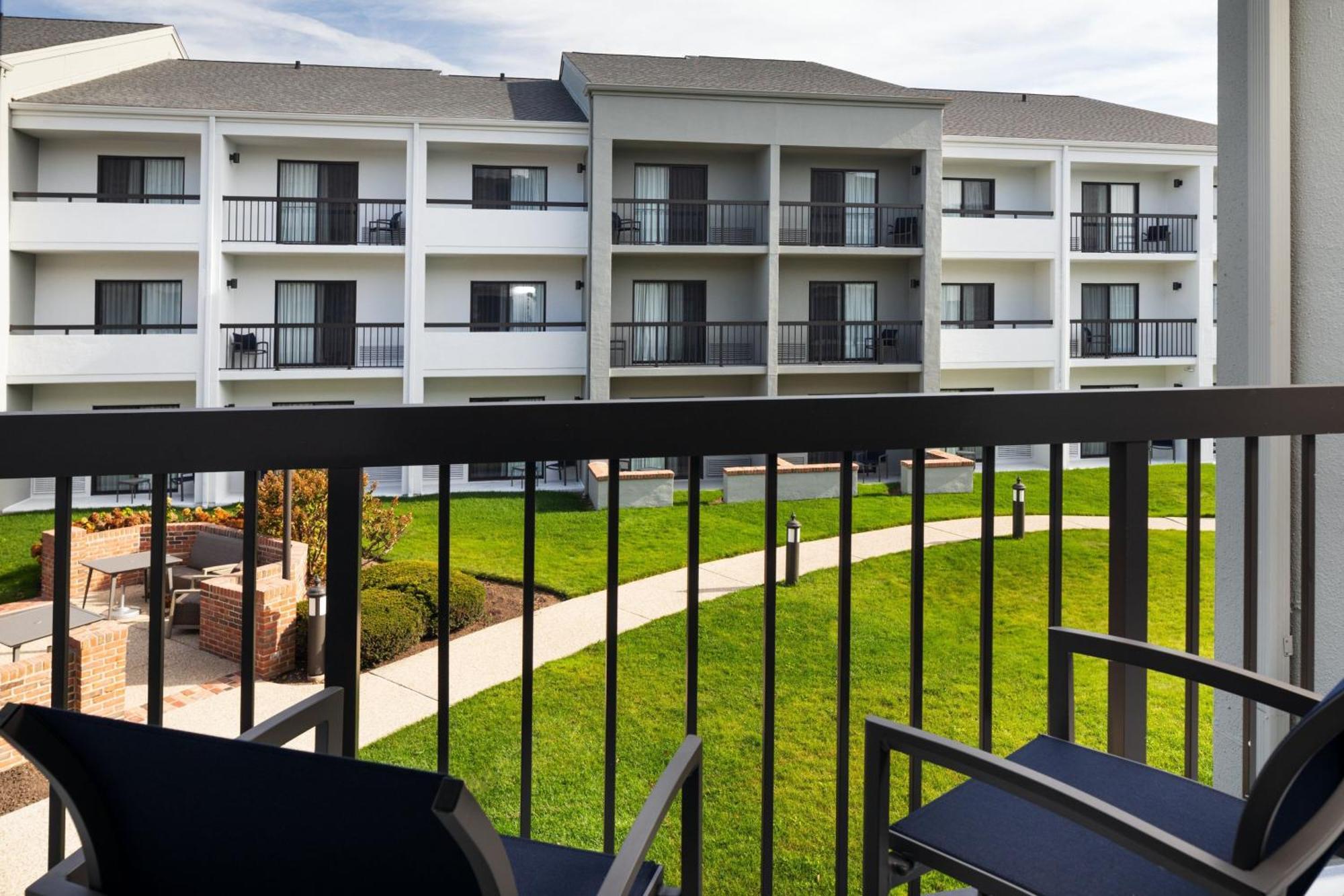 Hotel Courtyard By Marriott Chicago Waukegan / Gurnee Esterno foto