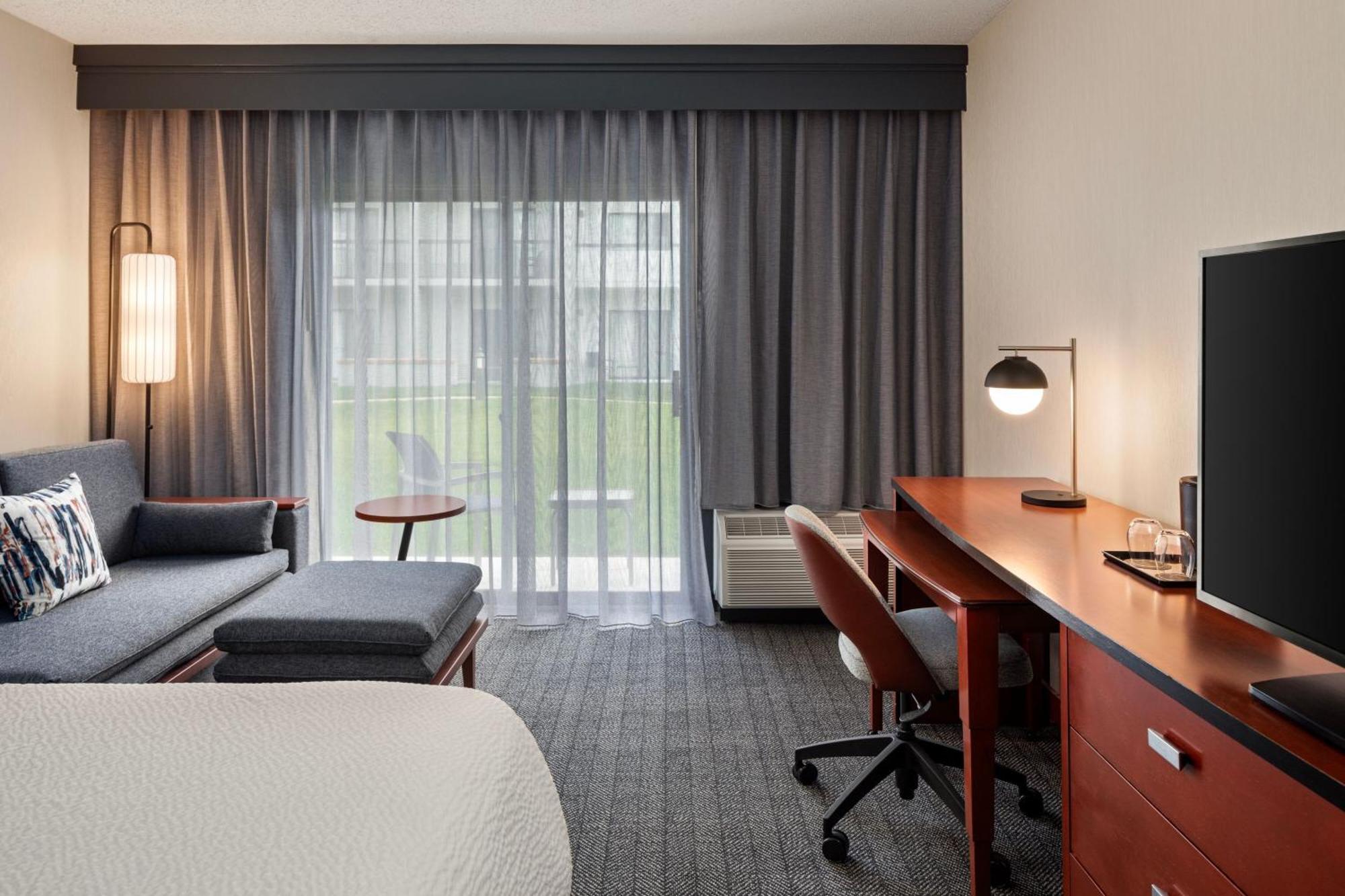 Hotel Courtyard By Marriott Chicago Waukegan / Gurnee Esterno foto