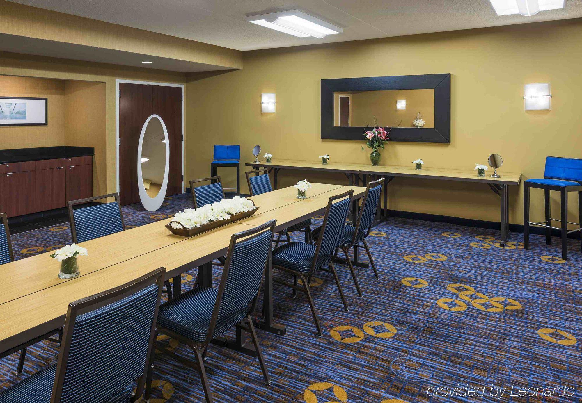 Hotel Courtyard By Marriott Chicago Waukegan / Gurnee Esterno foto